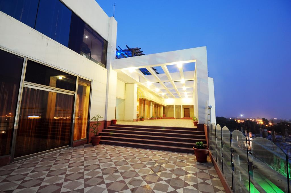 Clarion Bella Casa At Airport Hotel Jaipur Exterior photo